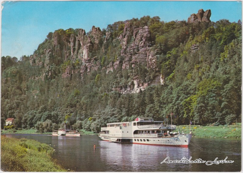 zoom: Image side vintage Postcard from 1974: Fahrgastschiff/Elbdampfer vor der Bastei::
