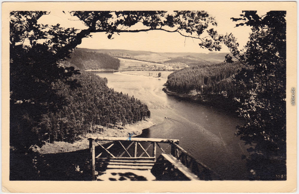 vergrößern: Bildseite historische Ansichtskarte von 1960: Am Stausee der Bleiloch-Saaletalsperre - Heinrichstein:: Saalburg-Ebersdorf (Saale)