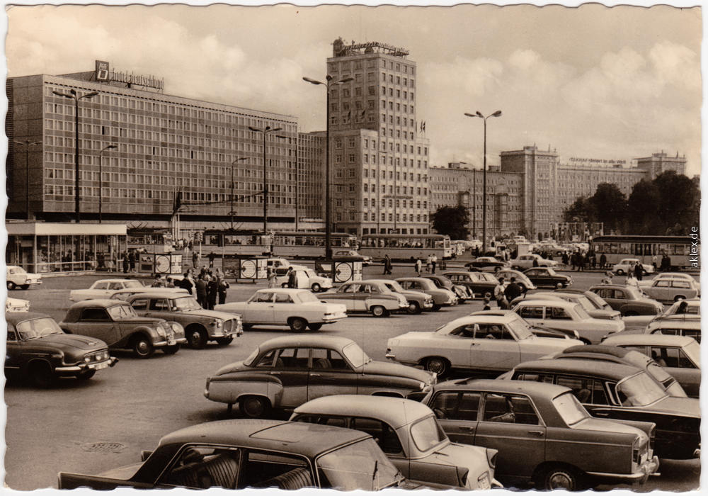 Augustusplatz Karl Marx Platz Mit Ddr Autos Leipzig