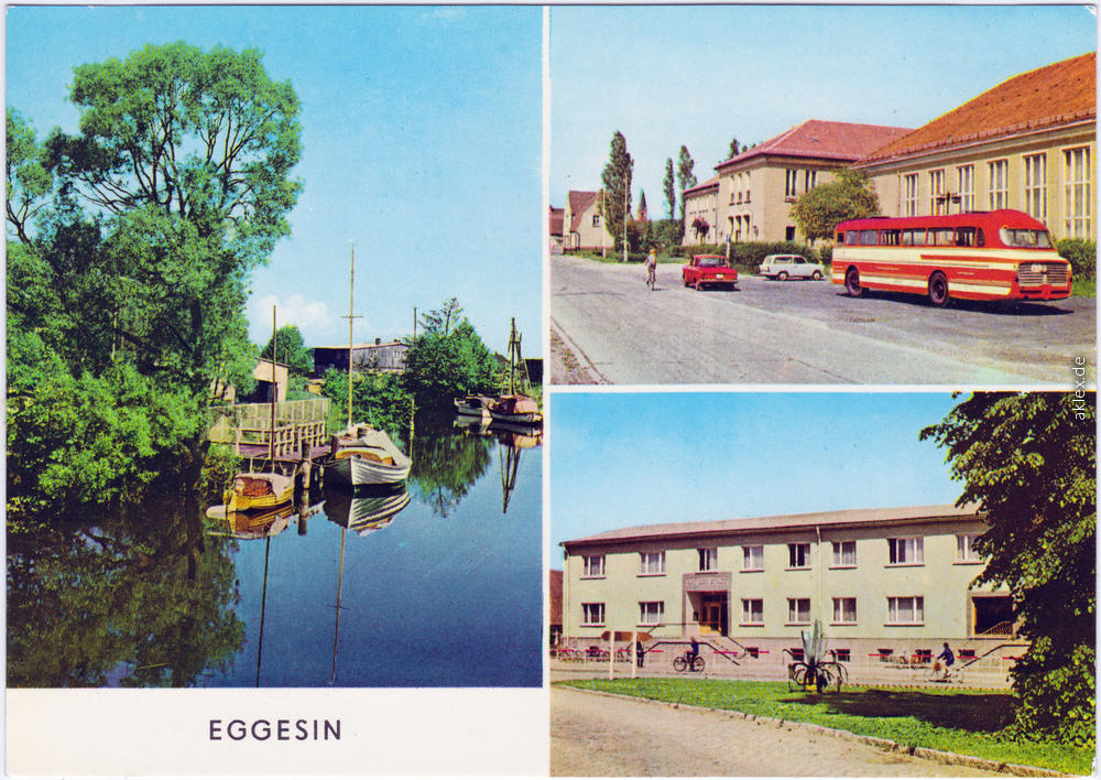 zoom: Image side vintage Postcard from 1979: Blick von Brücke, Hotel und Gaststätte "Mecklenburg", Rat der Stadt:: Eggesin-Greifswald