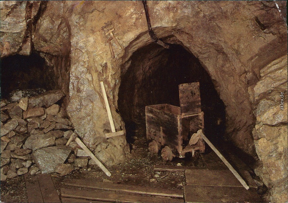 zoom: Image side vintage Postcard from 1986: Lehr- und Schaubergwerg "Herkules-Frisch-Glück": Alter Bergbau:: Waschleithe-Grünhain-Beierfeld