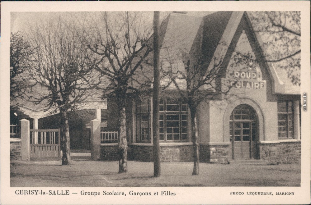 zoom: Image side vintage Postcard from 1924: Groupe Scolaire, Garcons et Filles:: Cerisy-la-Salle