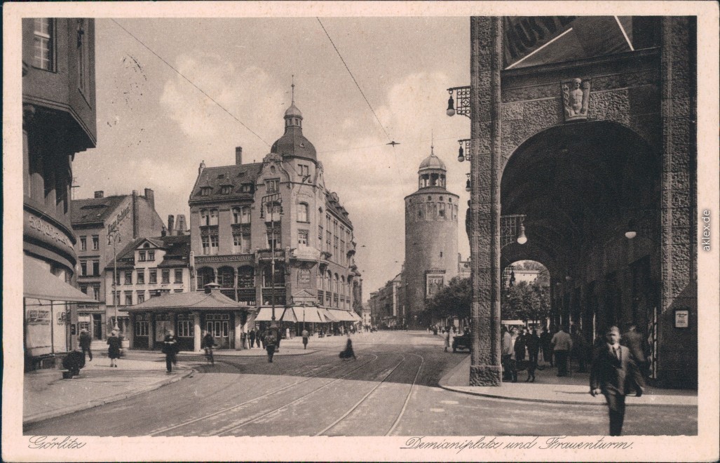 zoom: Image side vintage Postcard from 1929: Demianiplatz, Kiosk - Geschäfte - belebt:: Görlitz