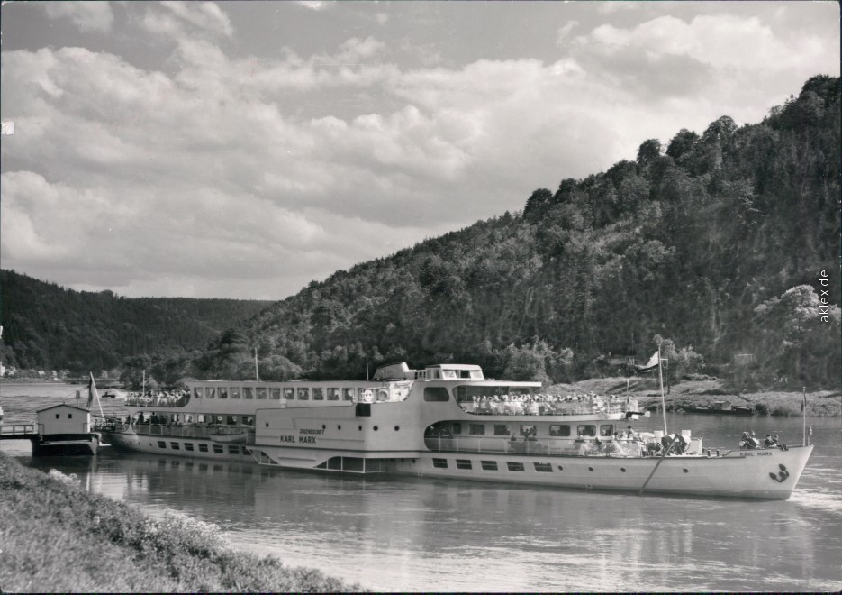 zoom: Image side vintage Postcard from 1980: Sächsische Dampfschifffahrt (Weiße Flotte) MS "Karl Marx":: Schmilka