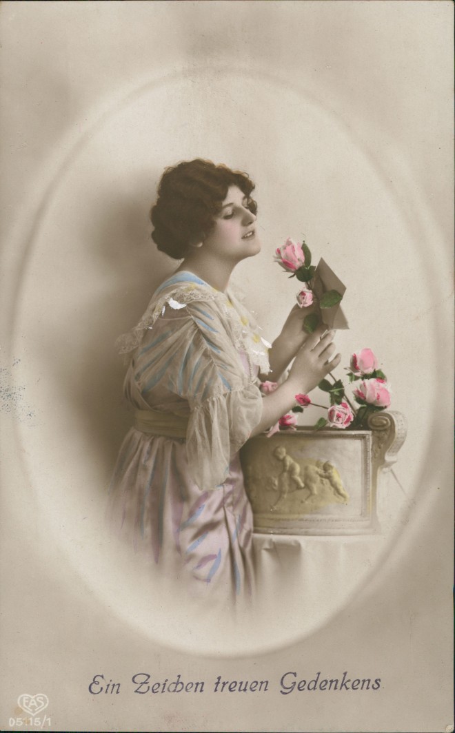 zoom: Image side vintage Postcard from 1911: "Ein Zeichen treuen Gedenkens" verliebte Frau, Liebe & Romantik::