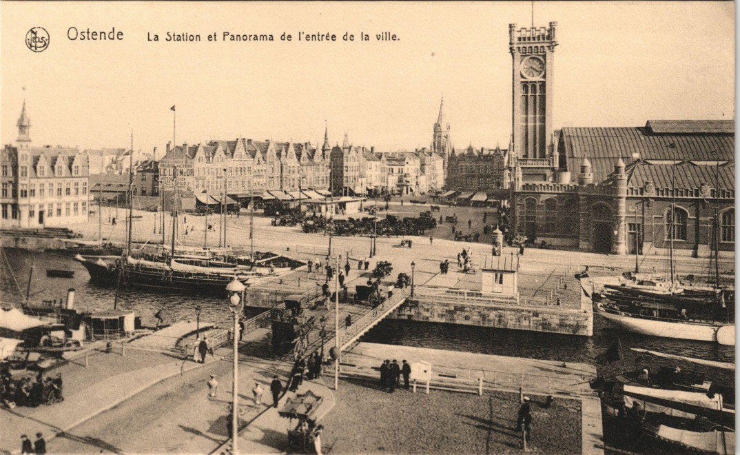 vergrößern: Bildseite historische Ansichtskarte von 1913: La Station et Panorama de l