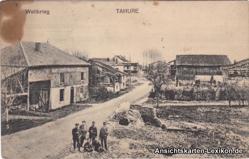 vergrößern: Bildseite historische Ansichtskarte von 1916: Straßenansicht 1. Weltkrieg:: Sommepy-Tahure