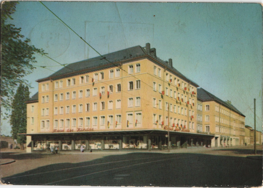 zoom: Image side vintage Postcard from 1959: Kinderkaufhaus am Bernsbachplatz:: Chemnitz