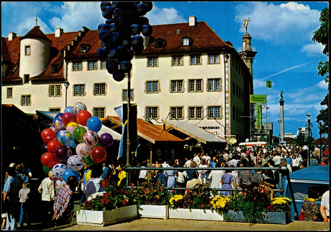 zoom: Image side vintage Postcard from 1981: Partie am Weinfest, Verkauf von Luftballons:: Stuttgart