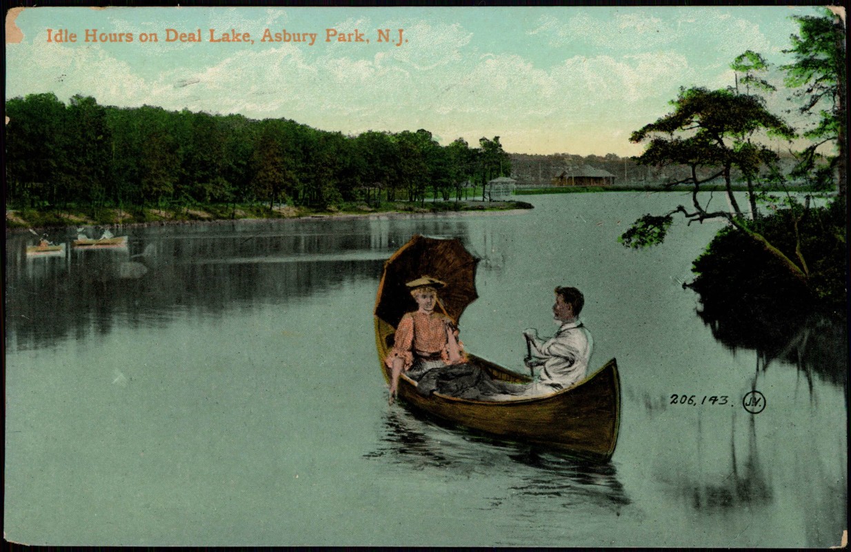 vergrößern: Bildseite historische Ansichtskarte von 1908: Idle Hours on Deal Lake, Paar im Ruderboot:: Asbury Park