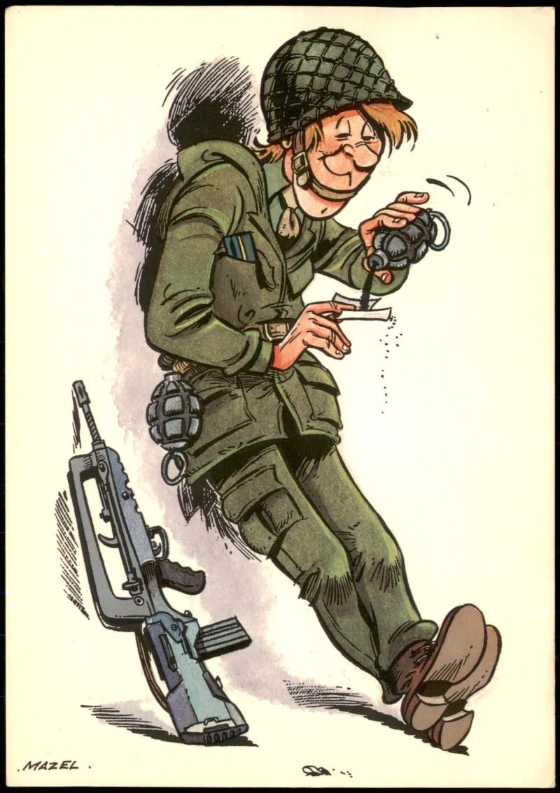 zoom: Image side vintage Postcard from 1986: Miltär Humor, Soldat dreht sich Zigarette mit Schießpulver::
