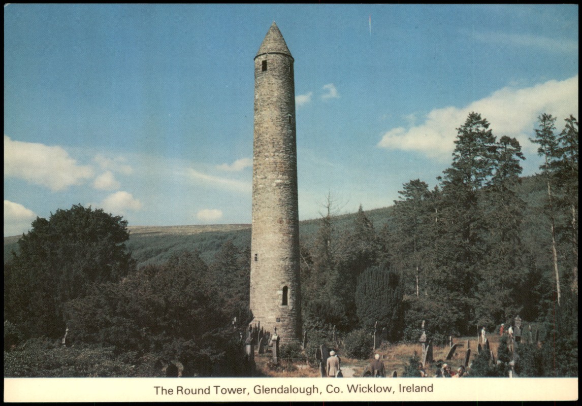 vergrößern: Bildseite historische Ansichtskarte von 1970: Umland-Ansicht ROUND TOWER, GLENDALOUGH:: Dublin