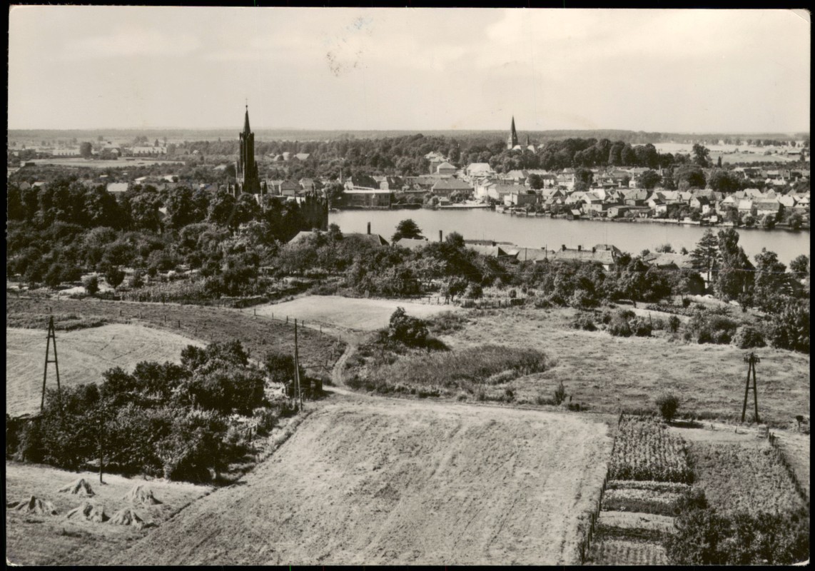 zoom: Image side vintage Postcard from 1967: Blick über die Stadt:: Malchow (Mecklenburg)