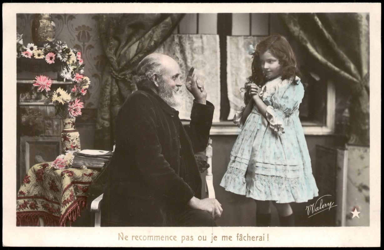 vergrößern: Bildseite historische Ansichtskarte von 1910: Fotokunst Frankreich: Ne recommence pas ou je me fâcherai!::