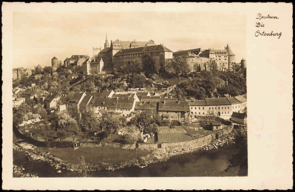zoom: Image side vintage Postcard from 1940: Schloß Ortenburg mit der Spree:: Bautzen