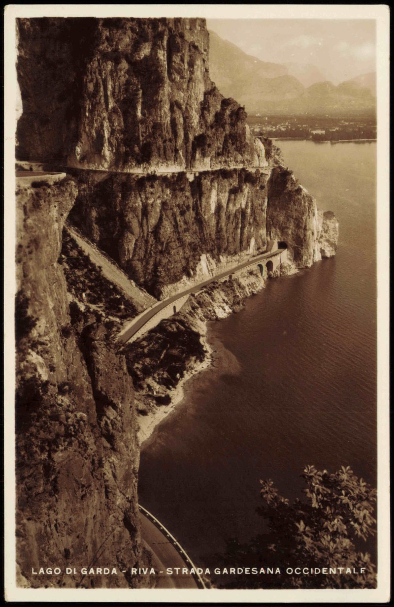 zoom: Image side vintage Postcard from 1930: LAGO DI GARDA STRADA GARDESANA OCCIDENTALE:: Riva del Garda