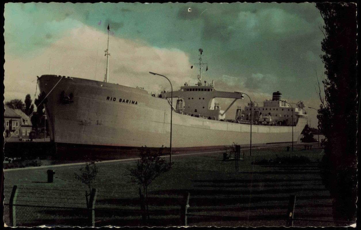 vergrößern: Bildseite historische Ansichtskarte von 1963: Schiff Rio Barima:: Port of Spain