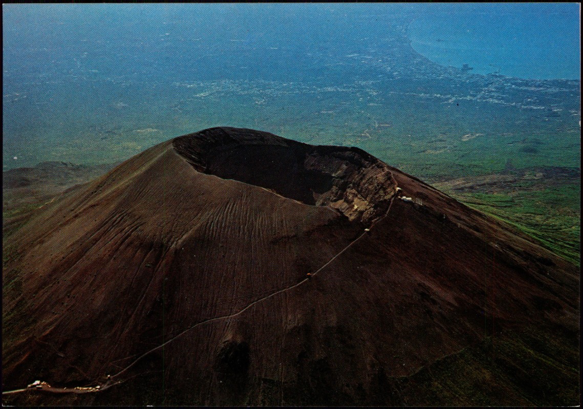 zoom: Image side vintage Postcard from 1970: NAPOLI VESUVIO Present Crater Vulkan vom Flugzeug aus:: Naples