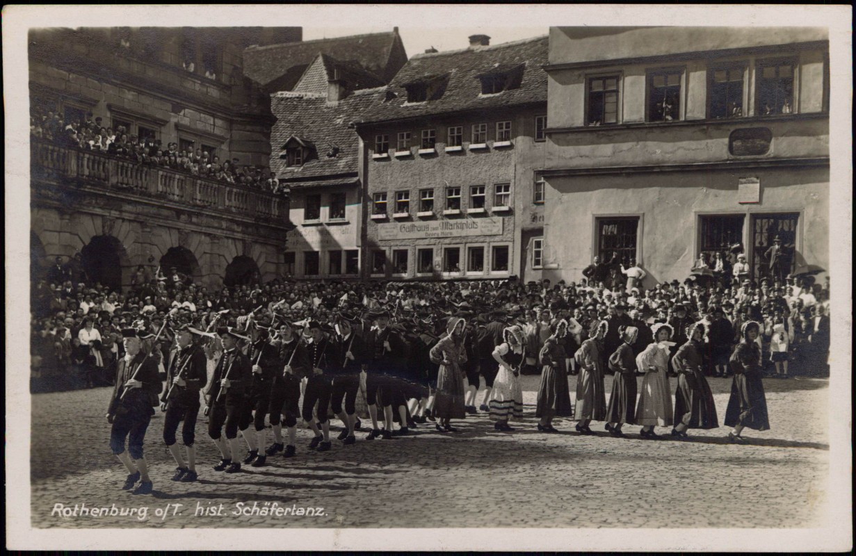 zoom: Image side vintage Postcard from 1929: Markt Schäfflertanz - Fotokarte:: Rothenburg ob der Tauber