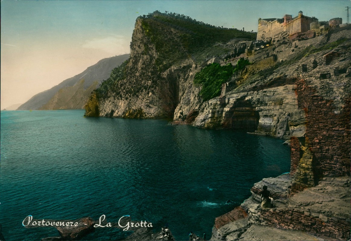 vergrößern: Bildseite historische Ansichtskarte von 1971: La GrottaThe Grot La Grotte - Colorfotokarte:: Porto Venere