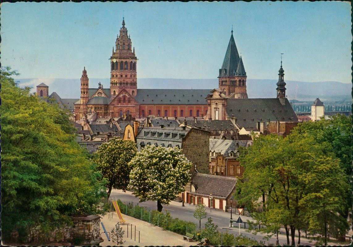 zoom: Image side vintage Postcard from 1964: Blick zum Dom - Spielplatz:: Mainz