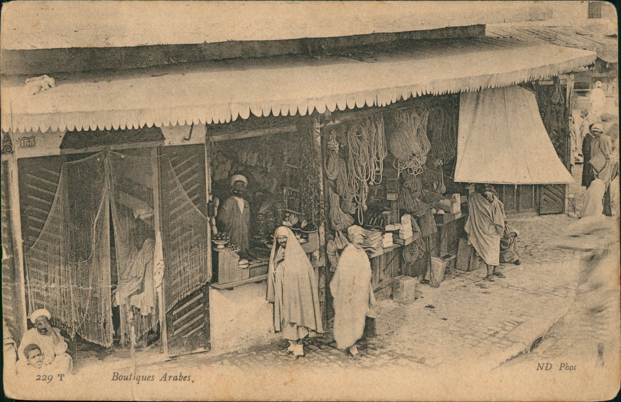 zoom: Image side vintage Postcard from 1907: Typen Trachten Nordafrika Boutiques Arabes Markt::