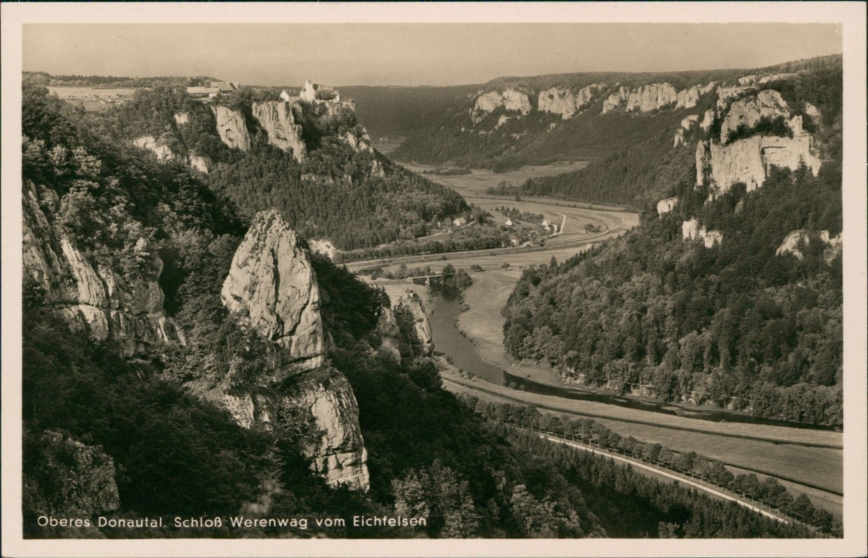 zoom: Image side vintage Postcard from 1930: Oberes Donautal  Schloß Werenwag vom Eichfelsen:: Beuron