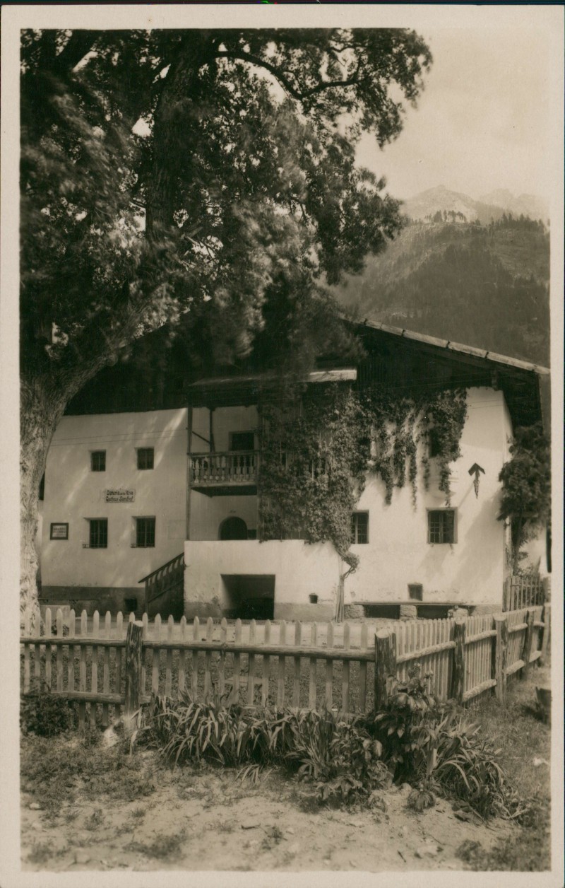 vergrößern: Bildseite historische Ansichtskarte von 1931: Gasthaus Fotokarte - Südtirol:: Meran