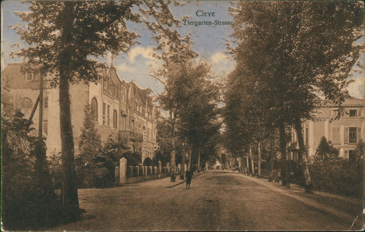 zoom: Image side vintage Postcard from 1914: Tiergarten-Strasse:: Cleves