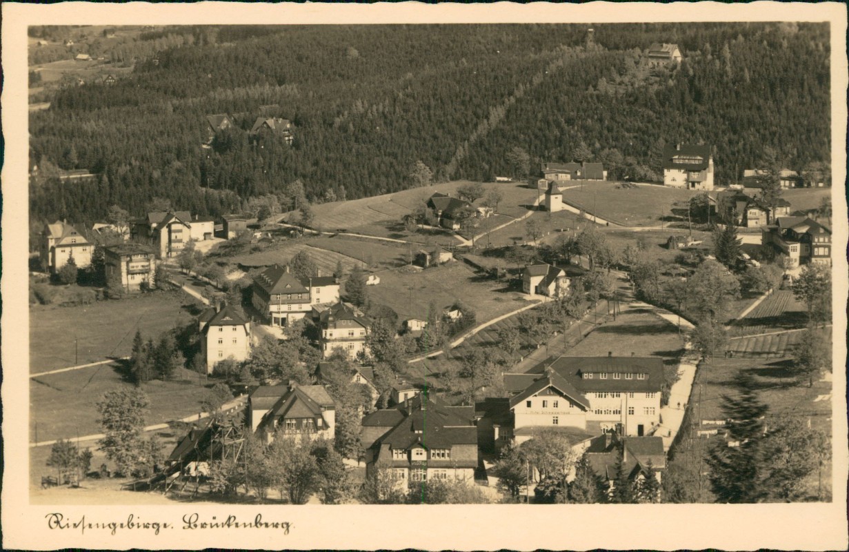 vergrößern: Bildseite historische Ansichtskarte von 1930: Stadtpartie:: Brückenberg-Krummhübel