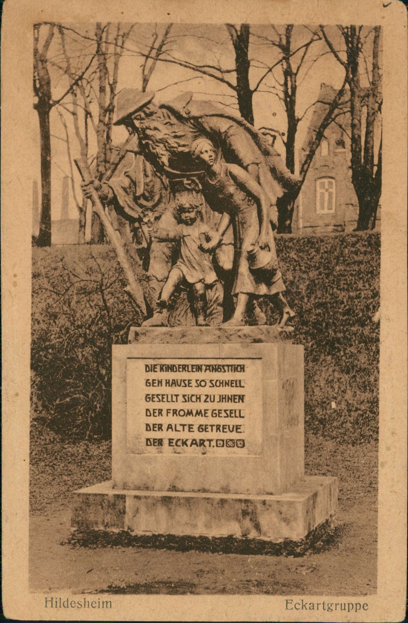 vergrößern: Bildseite historische Ansichtskarte von 1928: Denkmal Eckartgruppe:: Hildesheim