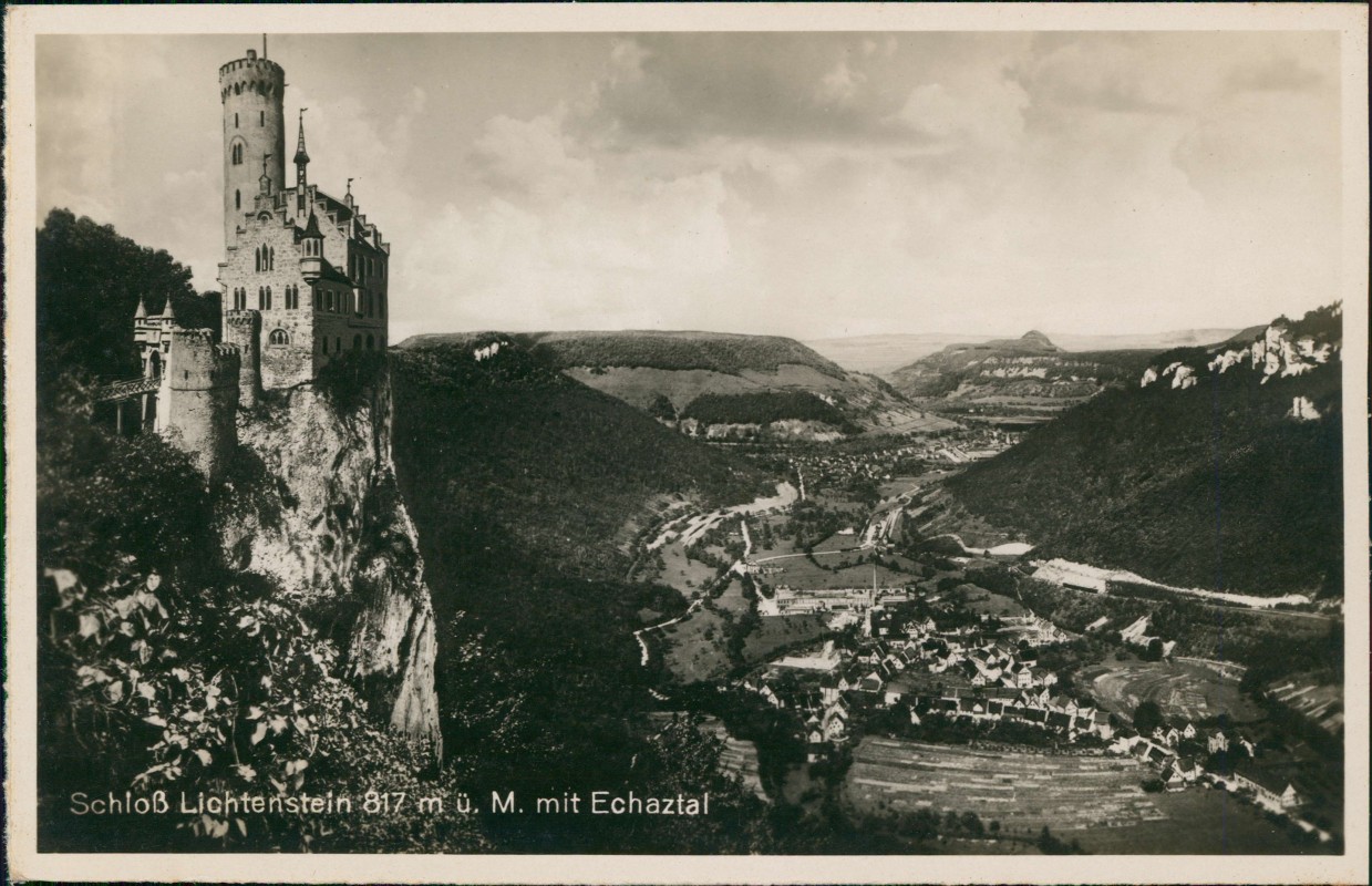 vergrößern: Bildseite historische Ansichtskarte von 1930: Schloss Lichtenstein:: Lichtenstein (Württemberg)