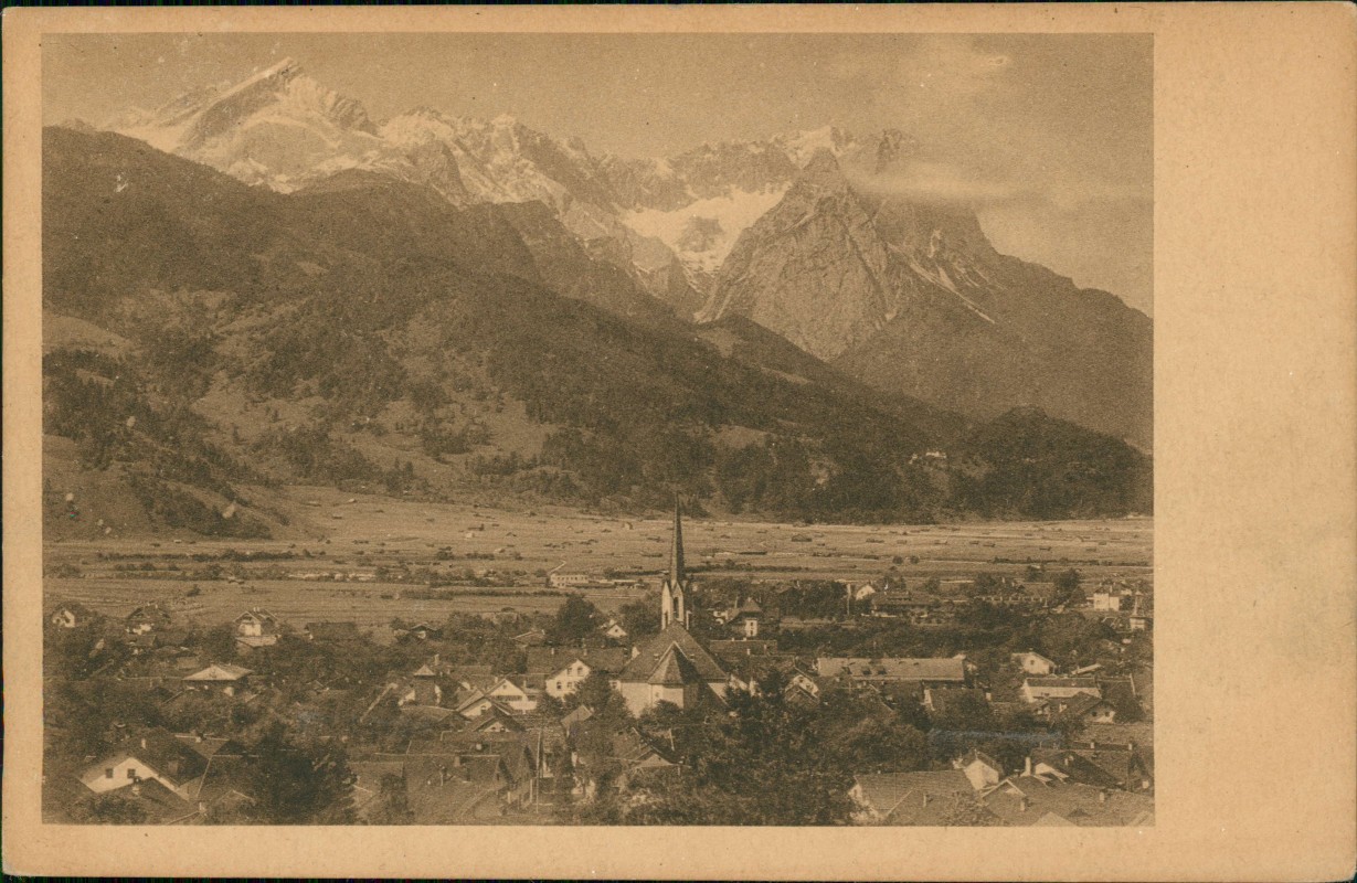 vergrößern: Bildseite historische Ansichtskarte von 1923: Stadt und Zugspitze:: Garmisch-Partenkirchen
