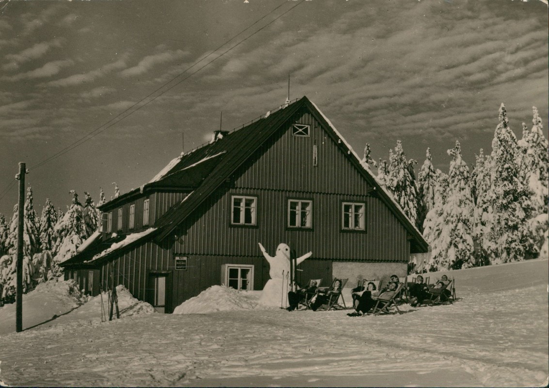 zoom: Image side vintage Postcard from 1964: Bouda Mařenka im Winter Fotokarte:: Strážné