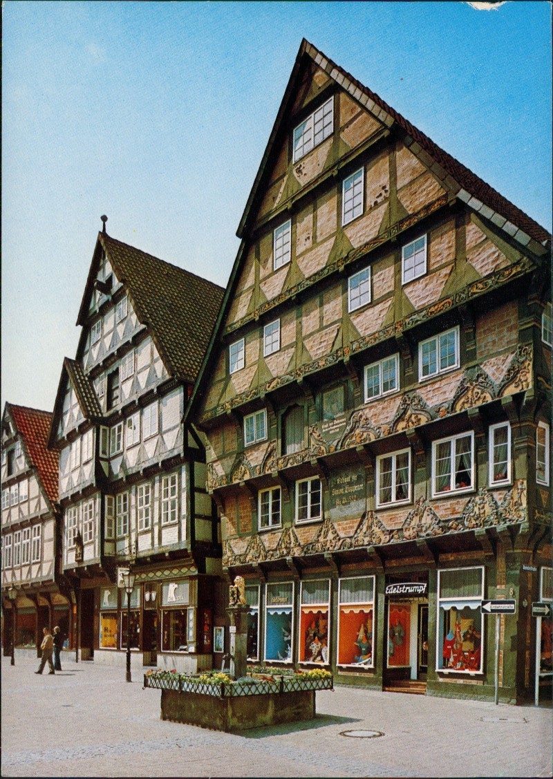 vergrößern: Bildseite historische Ansichtskarte von 1976: Poststraße mit Hoeppner-Haus:: Celle