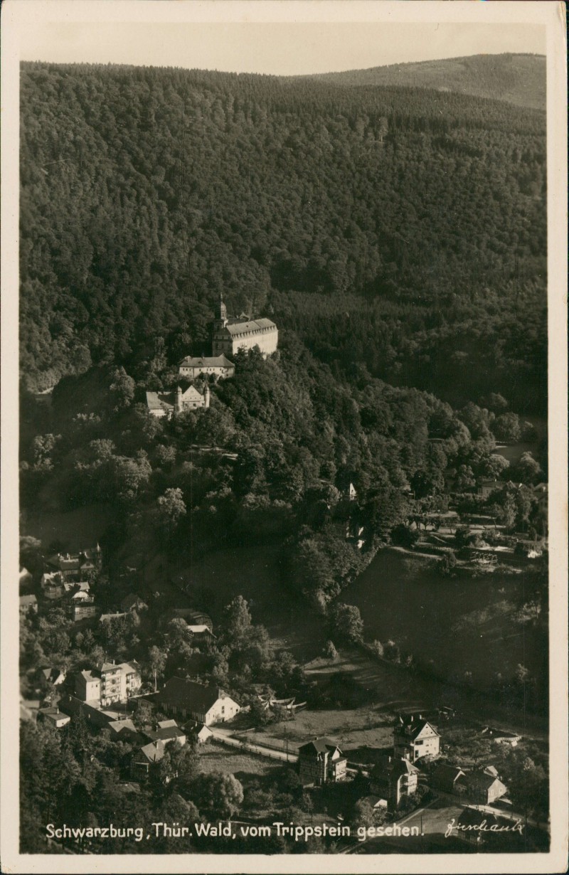 zoom: Image side vintage Postcard from 1932: Schloss und Stadt - Fotokarte:: Schwarzburg