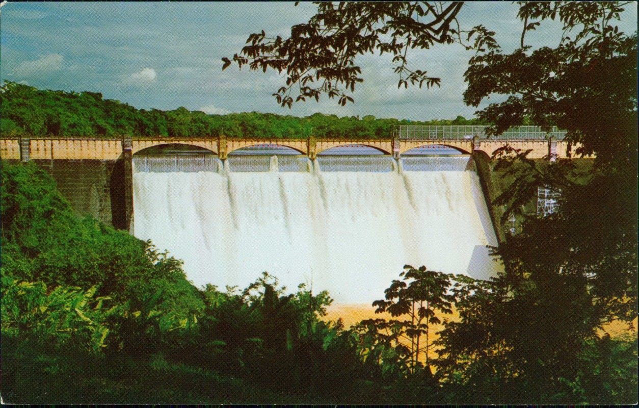 zoom: Image side vintage Postcard from 1970: Madden-Staudamm:: Panama-Kanal