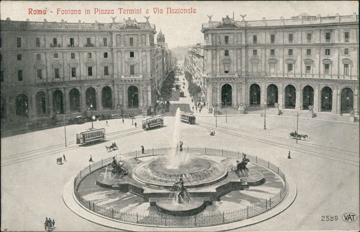 zoom: Image side vintage Postcard from 1916: Fontana in Piazza Termini e Via Nazionale:: Rome