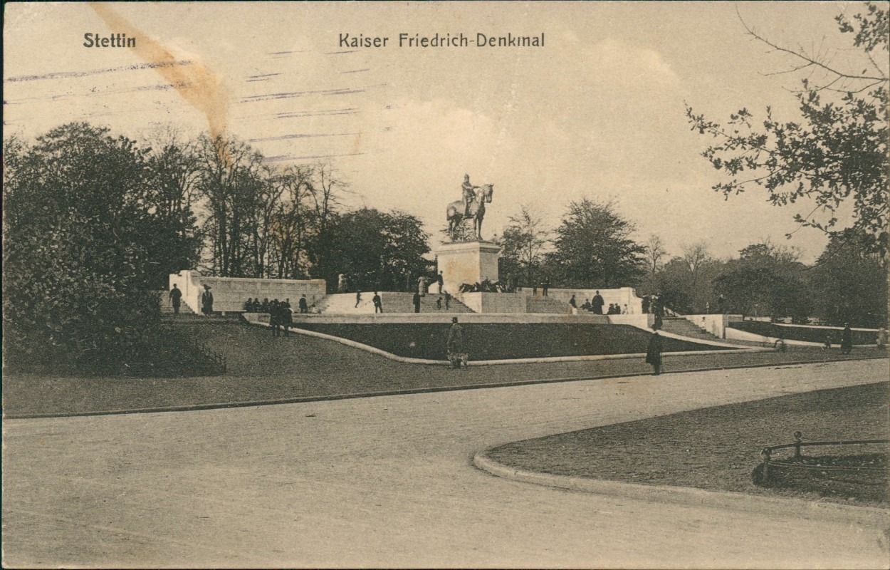 zoom: Image side vintage Postcard from 1913: Kaiser Friedrich-Denkinal:: Szczecin