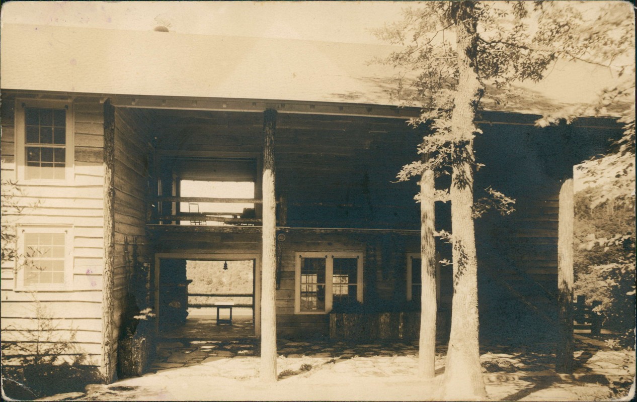 vergrößern: Bildseite historische Ansichtskarte von 1929: Blockhaus:: Blowing Rock North Carolina