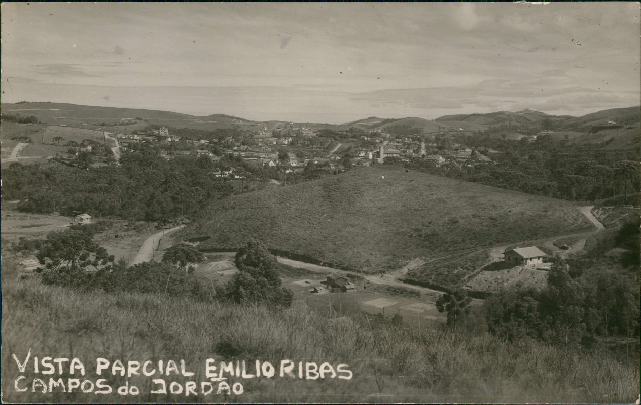 zoom: Image side vintage Postcard from 1936: Vista parcial Emilio Ribas:: Campos do Jordão
