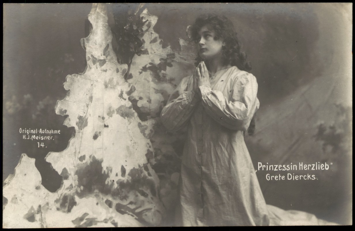 vergrößern: Bildseite historische Ansichtskarte von 1912: Theater Schauspieler  Prinzessin Herzlieb Grete Diercks.::