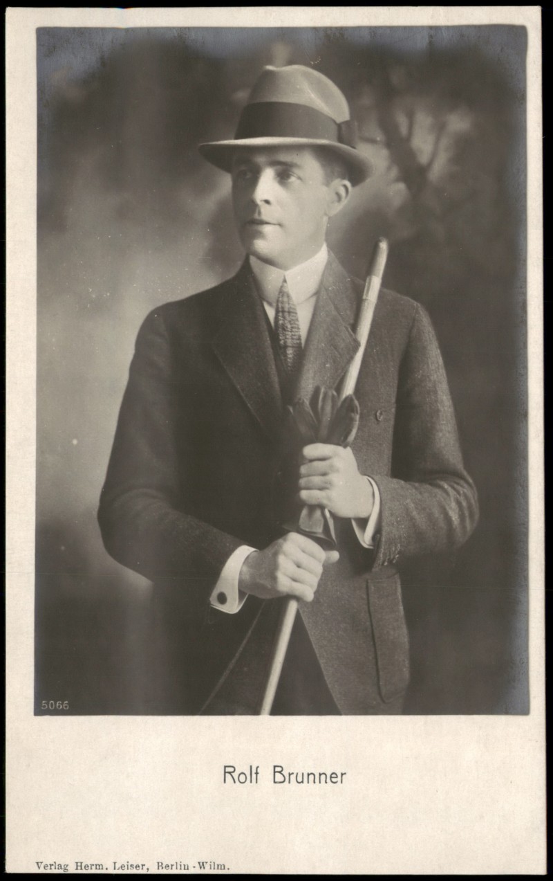 vergrößern: Bildseite historische Ansichtskarte von 1910: Theater Schauspiel, Schauspieler ROLF BRUNNER Fotografie::