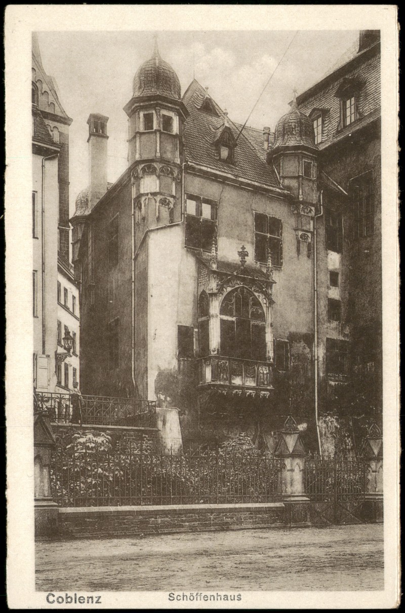vergrößern: Bildseite historische Ansichtskarte von 1910: Schöffenhaus:: Koblenz