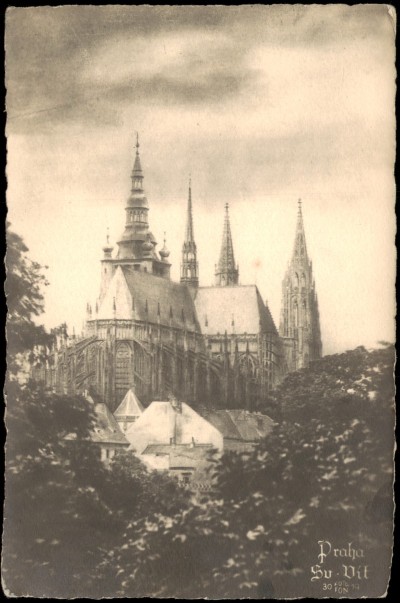 zoom: Image side vintage Postcard from 1917: St. Veitsdom Chrám sv. Víta:: Prague