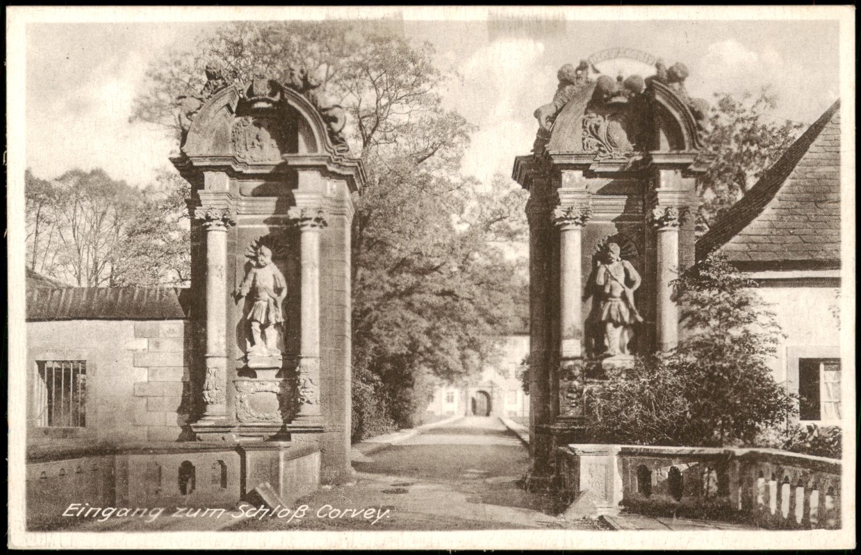 zoom: Image side vintage Postcard from 1925: Eingang zum Schloß Corvey:: Höxter (Weser)