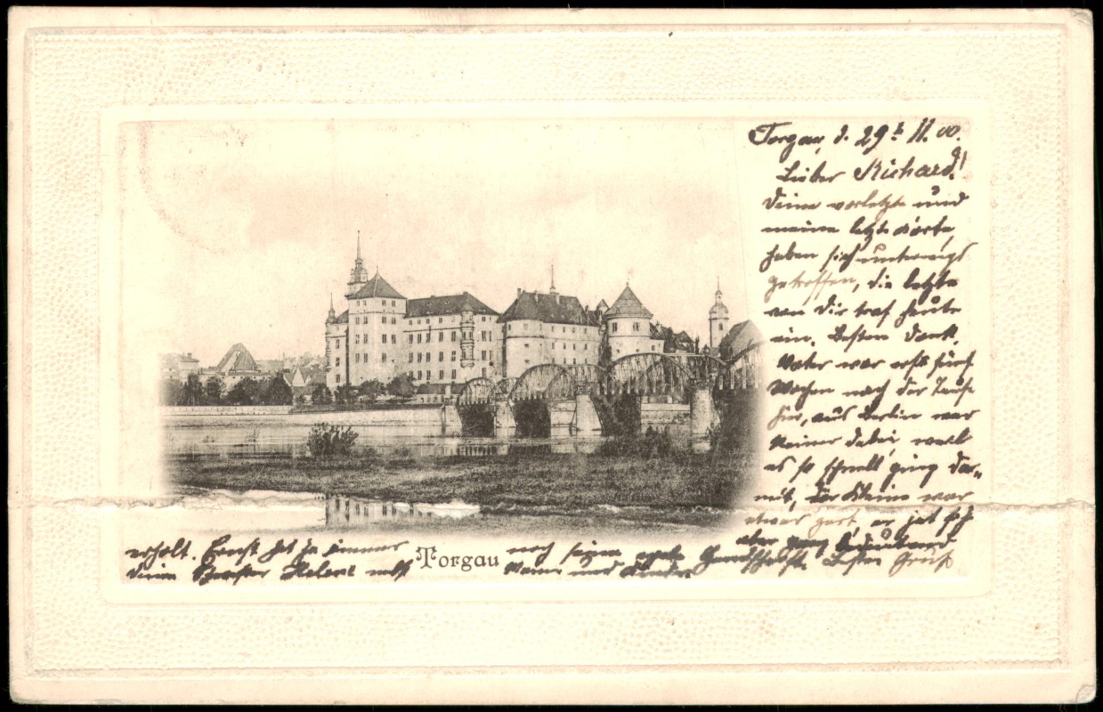 vergrößern: Bildseite historische Ansichtskarte von 1900: Schloss Hartenfels Brücke:: Torgau