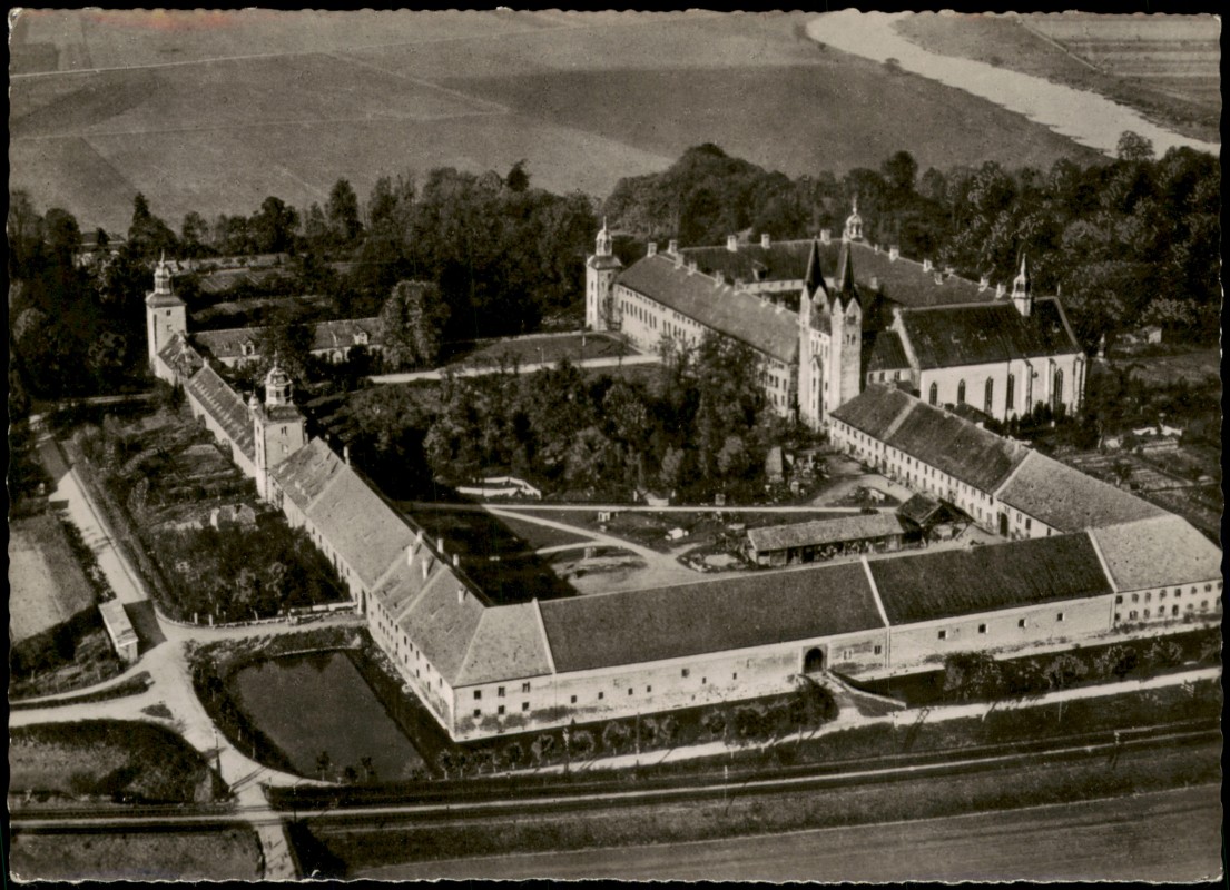 zoom: Image side vintage Postcard from 1965: Schloß Kloster Corvey Luftbild:: Höxter (Weser)
