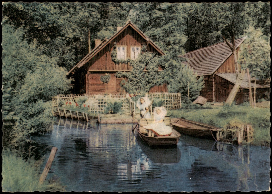 zoom: Image side vintage Postcard from 1962: Spreewald Błota Wendische-Trachten Frauen bei Kahnfahrt:: .Brandenburg
