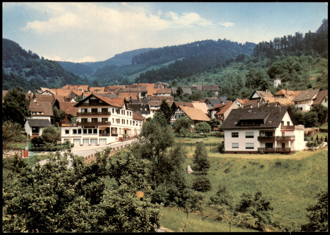 zoom: Image side vintage Postcard from 1970: Blick auf den Ortsteil Lautenbach mit Gasthof Lautenfelsen:: Gernsbach